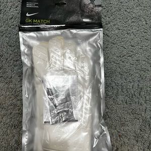 Soccer gloves brand new